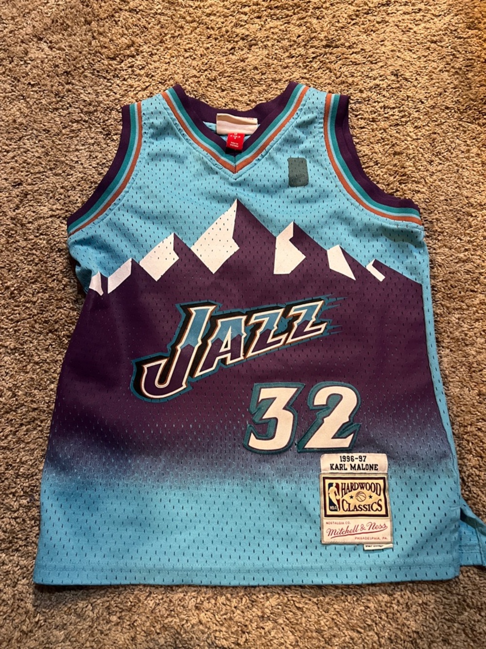 Mitchell & Ness Swingman Collection Jazz 32 sleeveless jersey Karl Malone